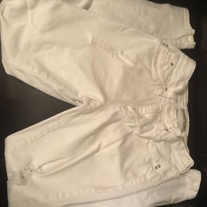 White skinny jeans